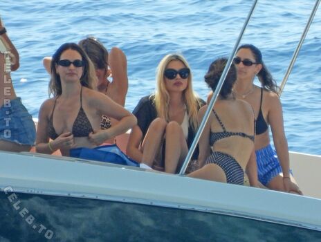 Full leaked Lily james private onlyfans photo