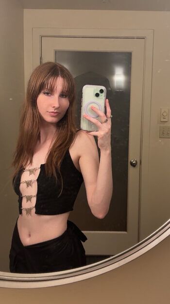 🔥 Lilyybunny leaked private photo uncensored full