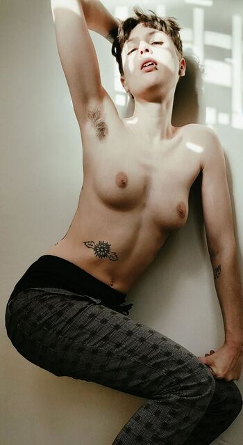 Full leaked Linda lan private onlyfans photo