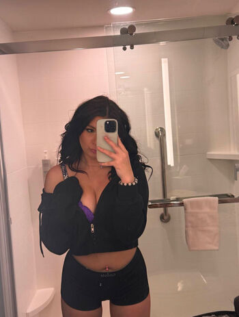 Full leaked Lindsay bertoa private onlyfans photo