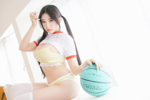 Ling Chen