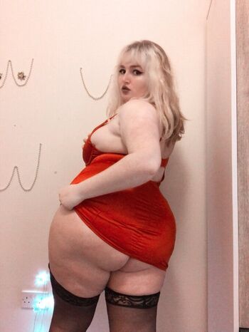 Full leaked Lingeriemama private onlyfans photo