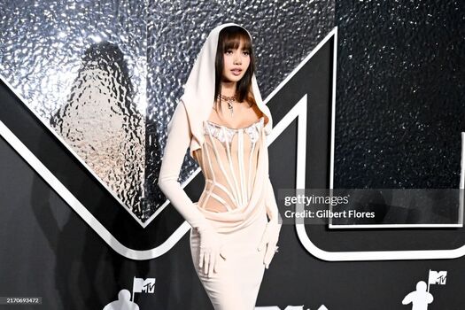 Lisa Blackpink