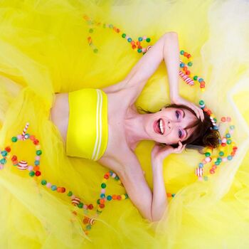 Lisa Foiles