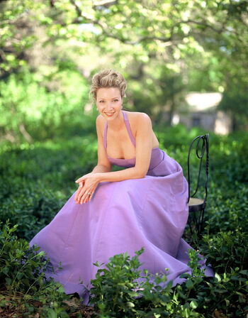 Full leaked Lisa kudrow private onlyfans photo