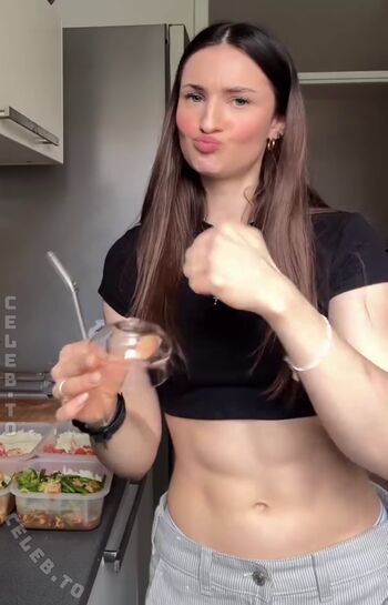 Lisaamarie.e