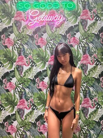 Full leaked Lisha li page private onlyfans photo