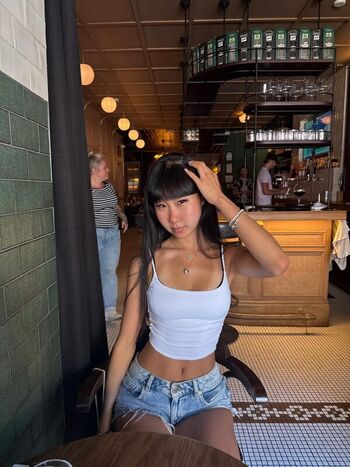 Full leaked Lisha li page private onlyfans photo