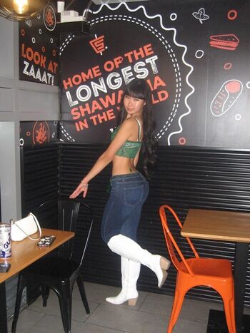 Full leaked Lisha li private onlyfans photo