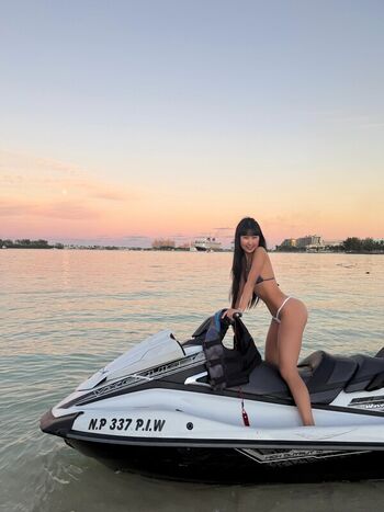 Full leaked Lisha li private onlyfans photo