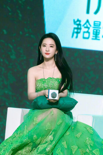Full leaked Liu yifei private onlyfans photo