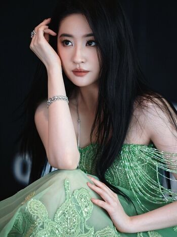 Full leaked Liu yifei private onlyfans photo