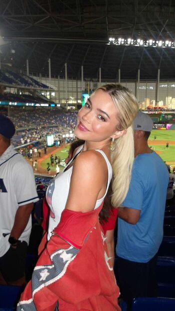 🔥 Livvy dunne  page leaked private photo uncensored full