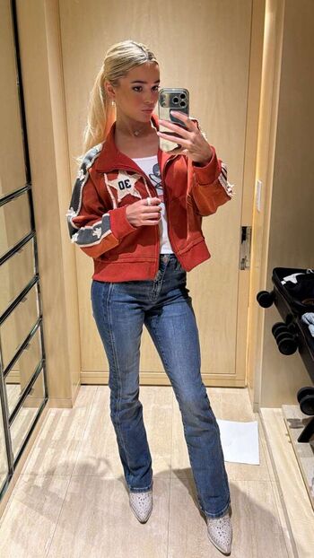 🔥 Livvy dunne  page leaked private photo uncensored full