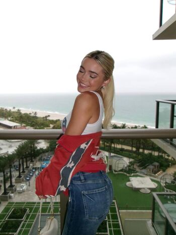 🔥 Livvy dunne  page leaked private photo uncensored full