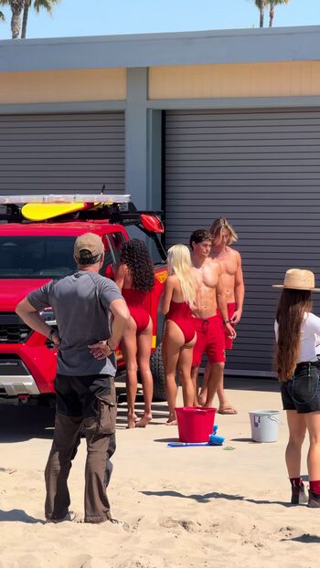 🔥 Livvy dunne  page leaked private photo uncensored full