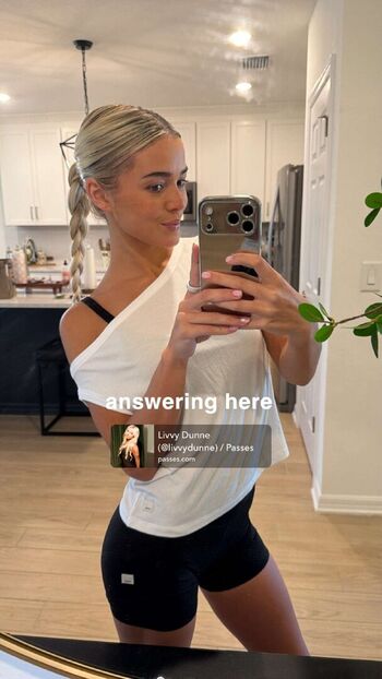 🔥 Livvy dunne  page leaked private photo uncensored full