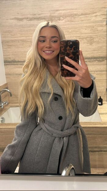 🔥 Livvy dunne  page leaked private photo uncensored full