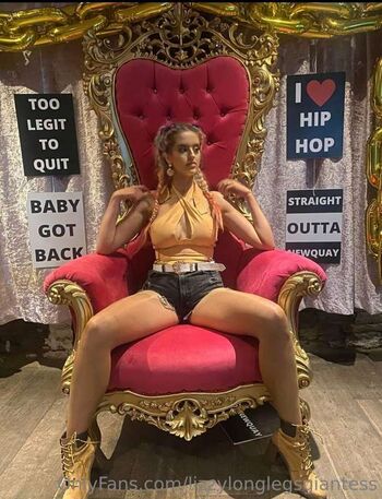 Lizzy Jade Groombridge