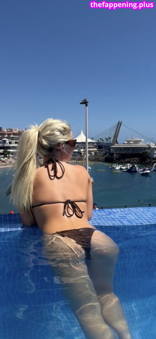 Corey & Llorenna / Llorenna Hodgkinson / corey-and-llorenna / popular Naken OnlyFans Foto #17