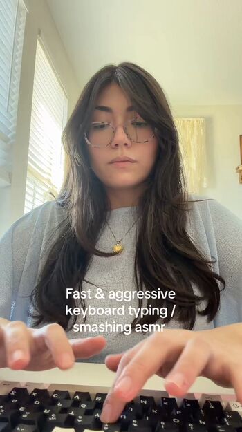 Full leaked Lofiluvasmr private onlyfans photo