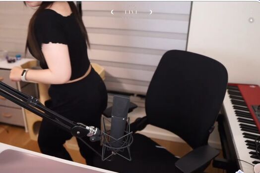 Full leaked Lolnatsumiii page private onlyfans photo
