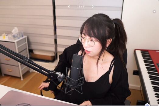 Full leaked Lolnatsumiii private onlyfans photo