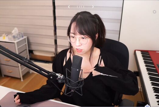 Full leaked Lolnatsumiii private onlyfans photo