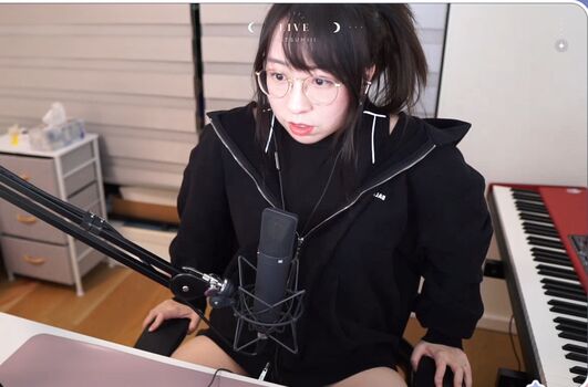 Full leaked Lolnatsumiii private onlyfans photo
