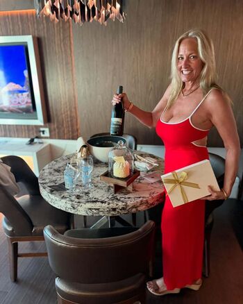 Lorraine Ziff