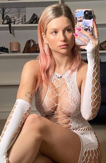 Full leaked Lottie moss private onlyfans photo