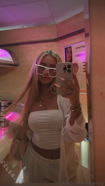 Full leaked Louryamory private onlyfans photo