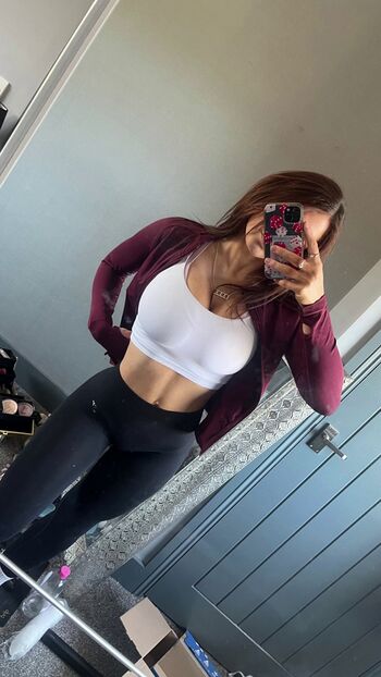 Full leaked Lucyy moss private onlyfans photo