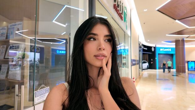 Luisa Valencia