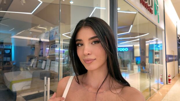 Luisa Valencia