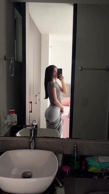Luisa Valencia