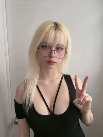 Full leaked Lulys private onlyfans photo