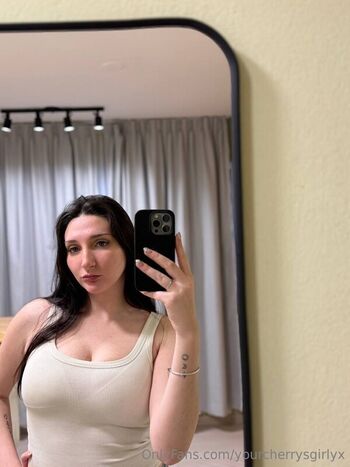 Full leaked Lunaluvx private onlyfans photo
