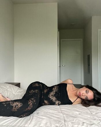 Full leaked Lunasereena private onlyfans photo