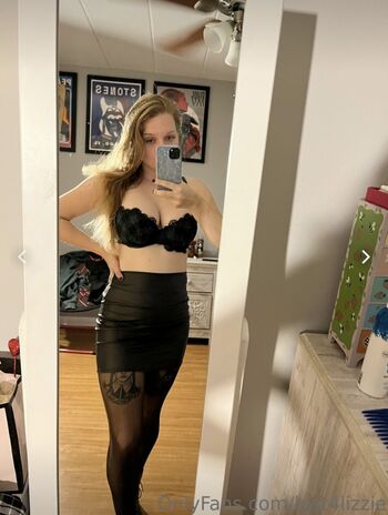Full leaked Lustlizzie private onlyfans photo