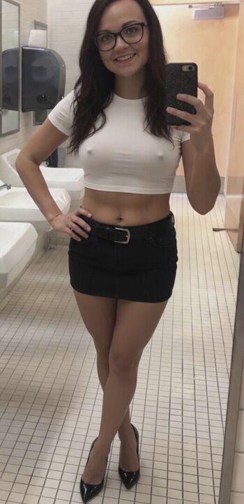 Full leaked Lustyysynn private onlyfans photo