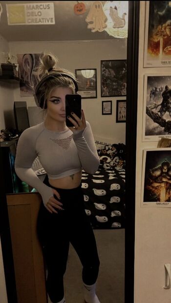 Full leaked Luuucy page private onlyfans photo