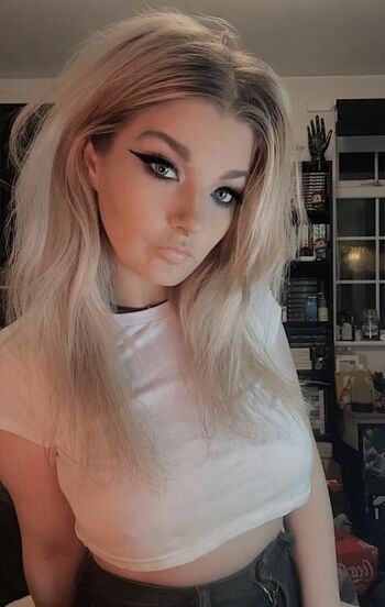 Full leaked Luuucy private onlyfans photo