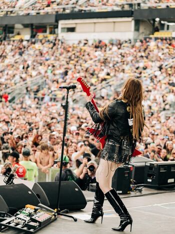 Lzzy Hale
