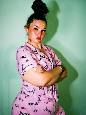 Full leaked Madalyn buchanan private onlyfans photo
