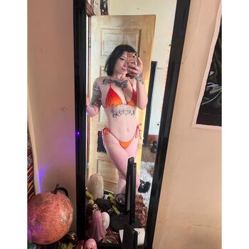 MadamMoriStreams