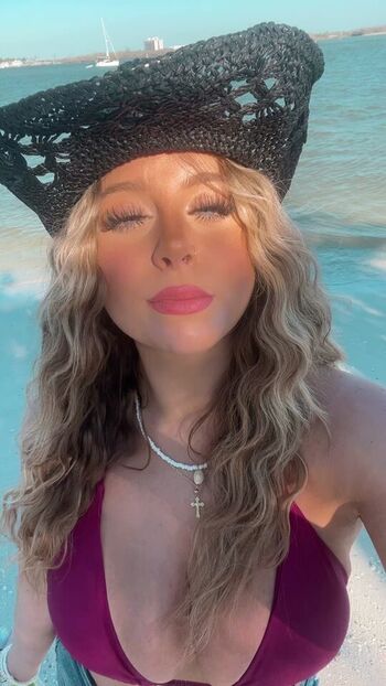 Full leaked Maddie fulcher private onlyfans photo