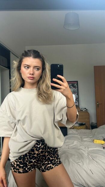 Full leaked Madeleine kyme private onlyfans photo