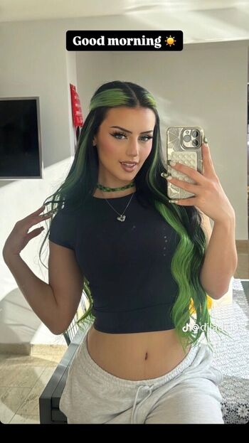 Malerin Dilara