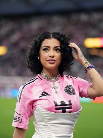 Full leaked Malu trevejo private onlyfans photo